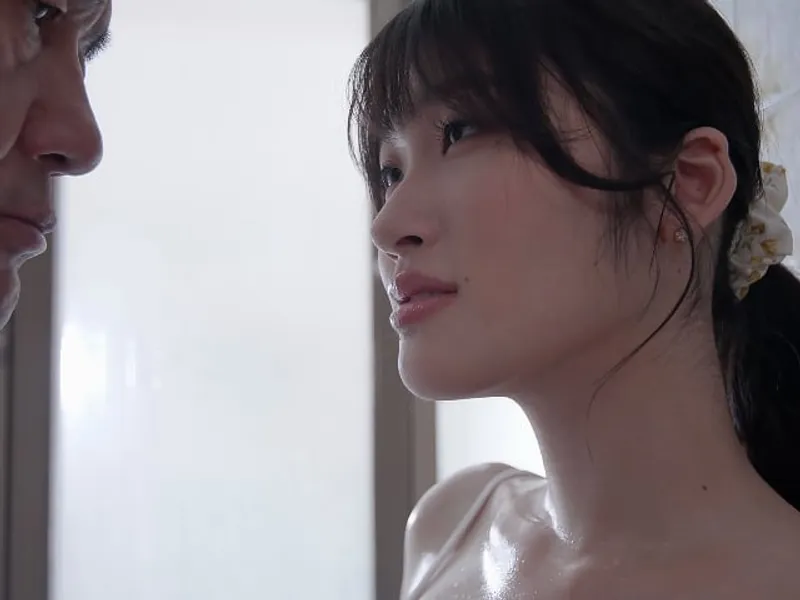 ông chồng bỏ bê, bà xã được ông chú giúp thỏa mãn cơn dam dang lồn